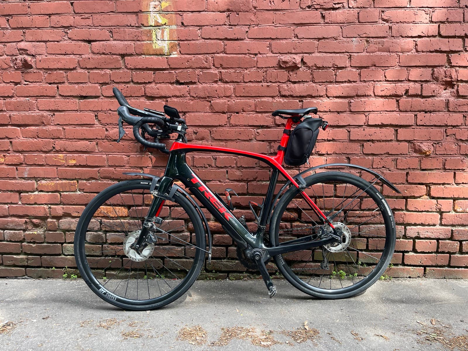 Trek Domane+ — главный вид