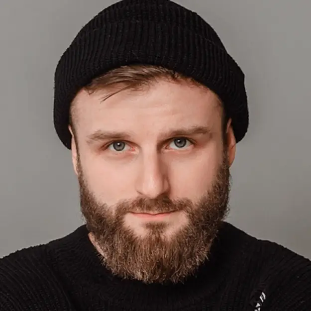 Анатолий Котов